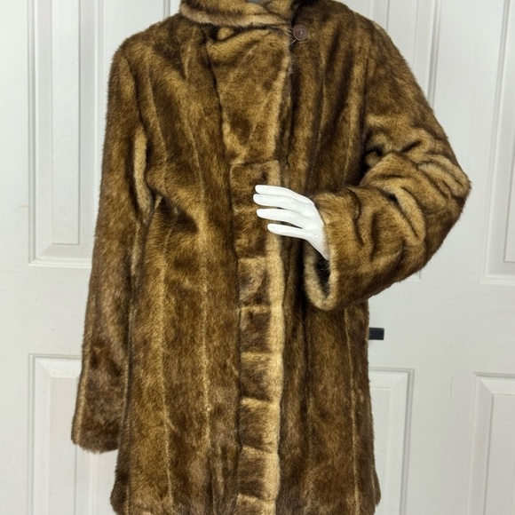 Pamela Mccoy faux fur size Small women's dark brown color coat - Picture 1 of 15